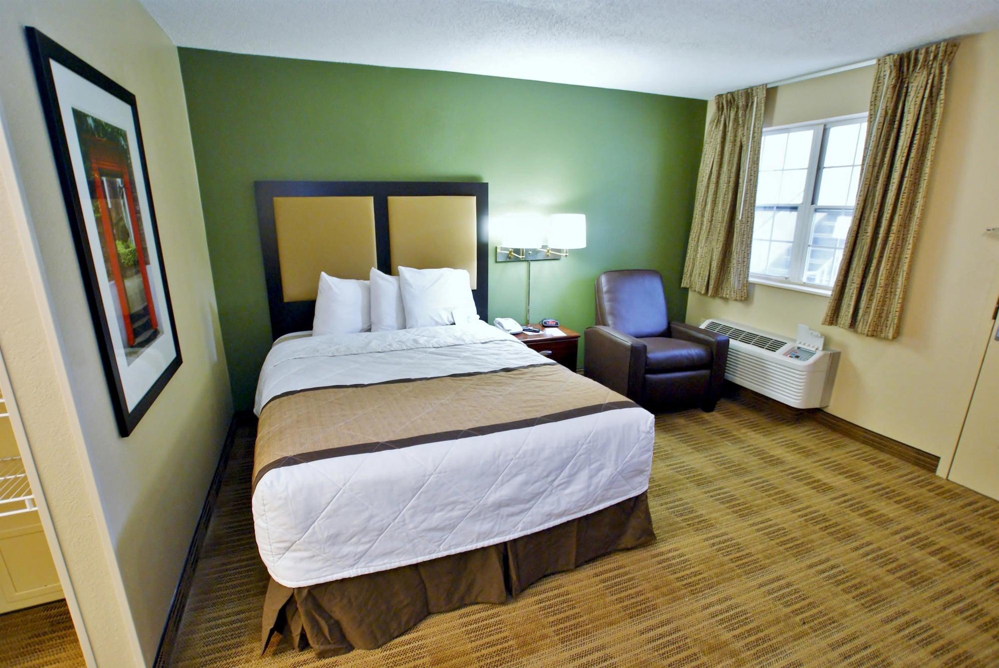 Extended Stay America Suites - St Louis - Westport - E Lackland Rd Maryland Heights Exterior photo