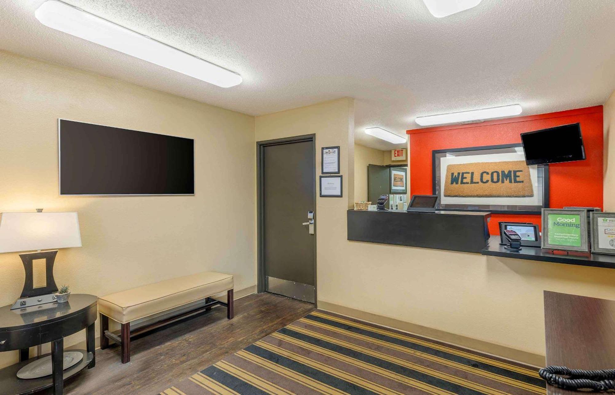 Extended Stay America Suites - St Louis - Westport - E Lackland Rd Maryland Heights Exterior photo