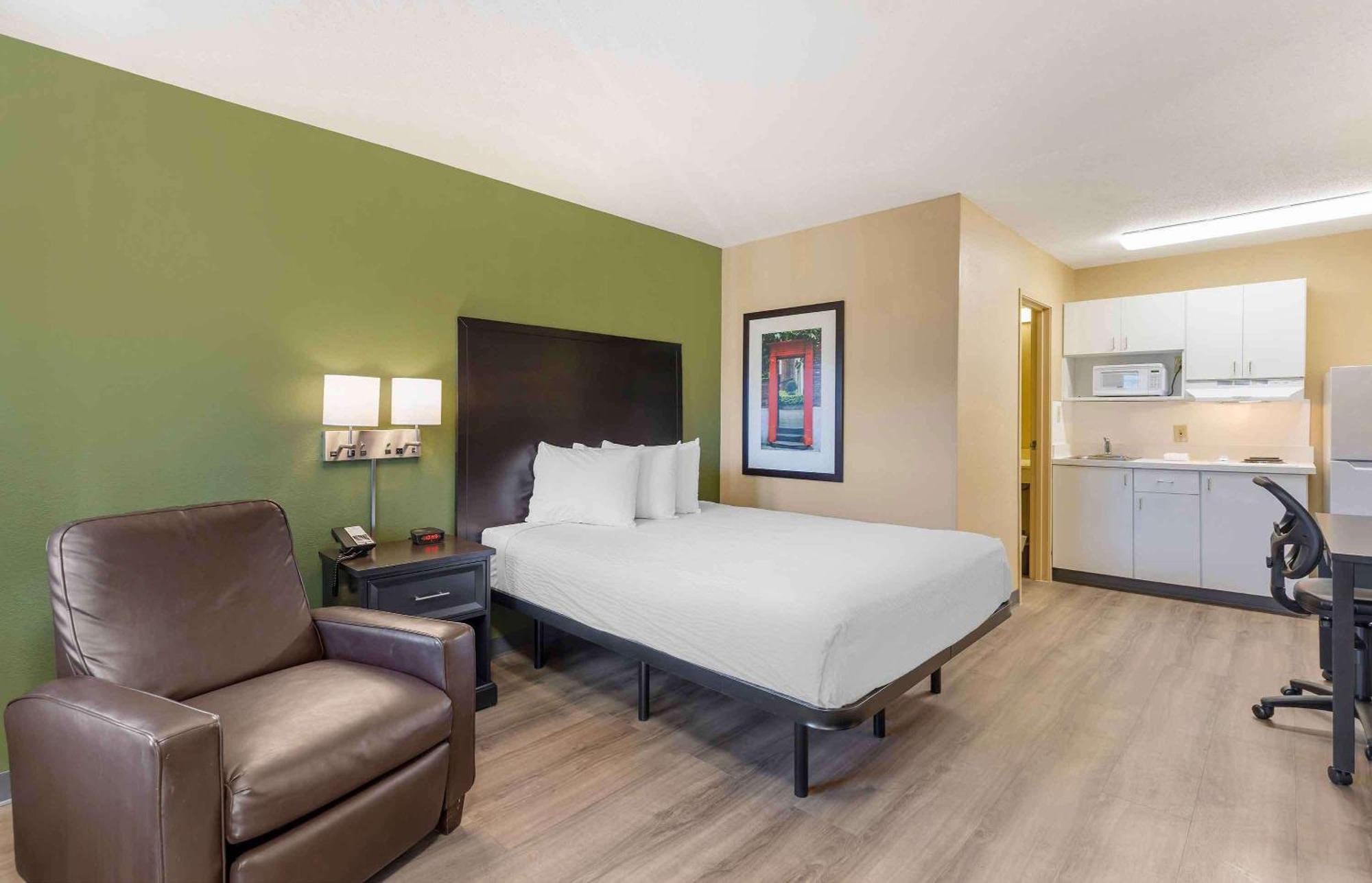 Extended Stay America Suites - St Louis - Westport - E Lackland Rd Maryland Heights Exterior photo