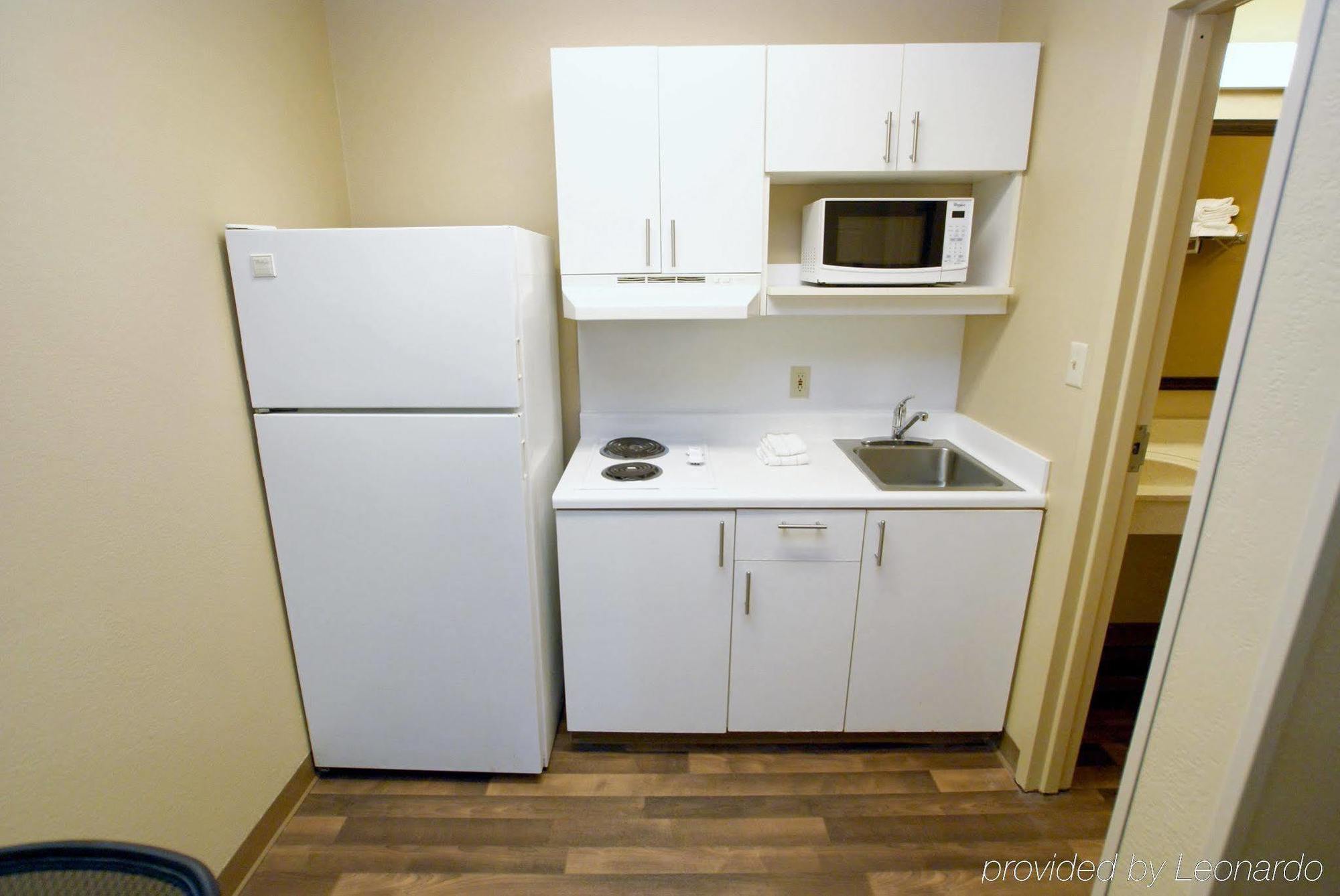 Extended Stay America Suites - St Louis - Westport - E Lackland Rd Maryland Heights Exterior photo